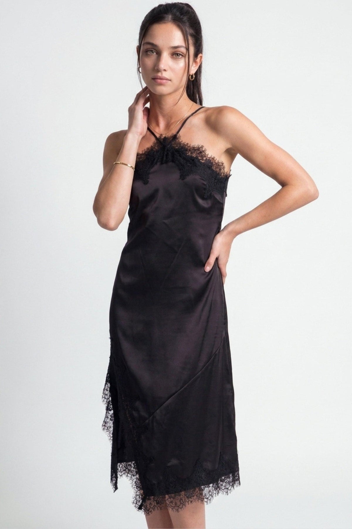Vestido midi halter satinado con encaje — 40002DN