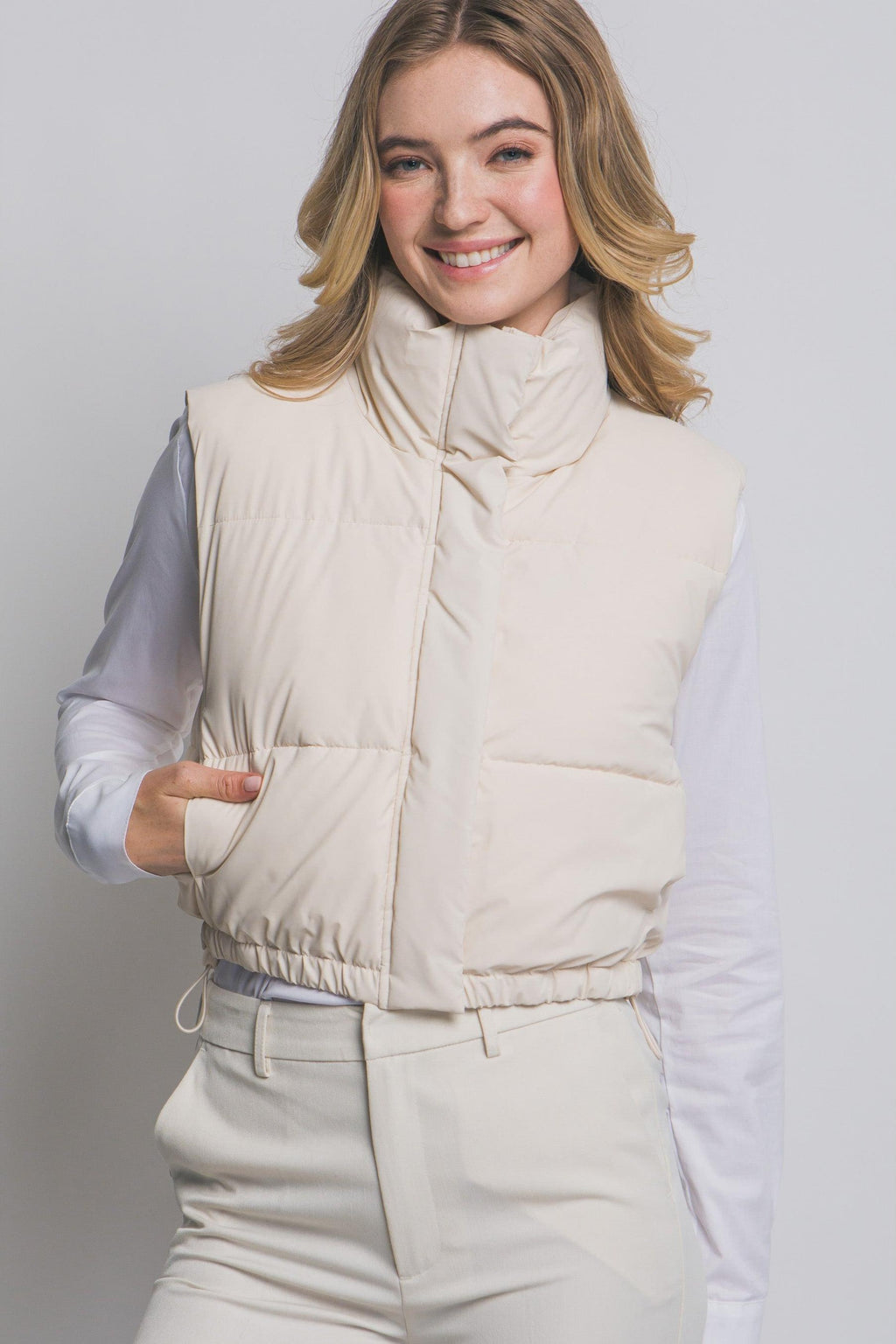 Chaleco puffer corto con cuello alto — 5137VN