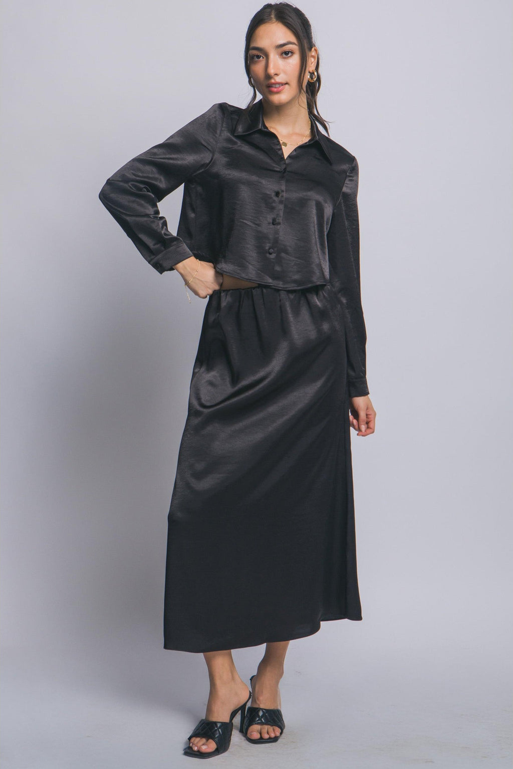 Falda midi satinada con cintura elástica — 7351SN