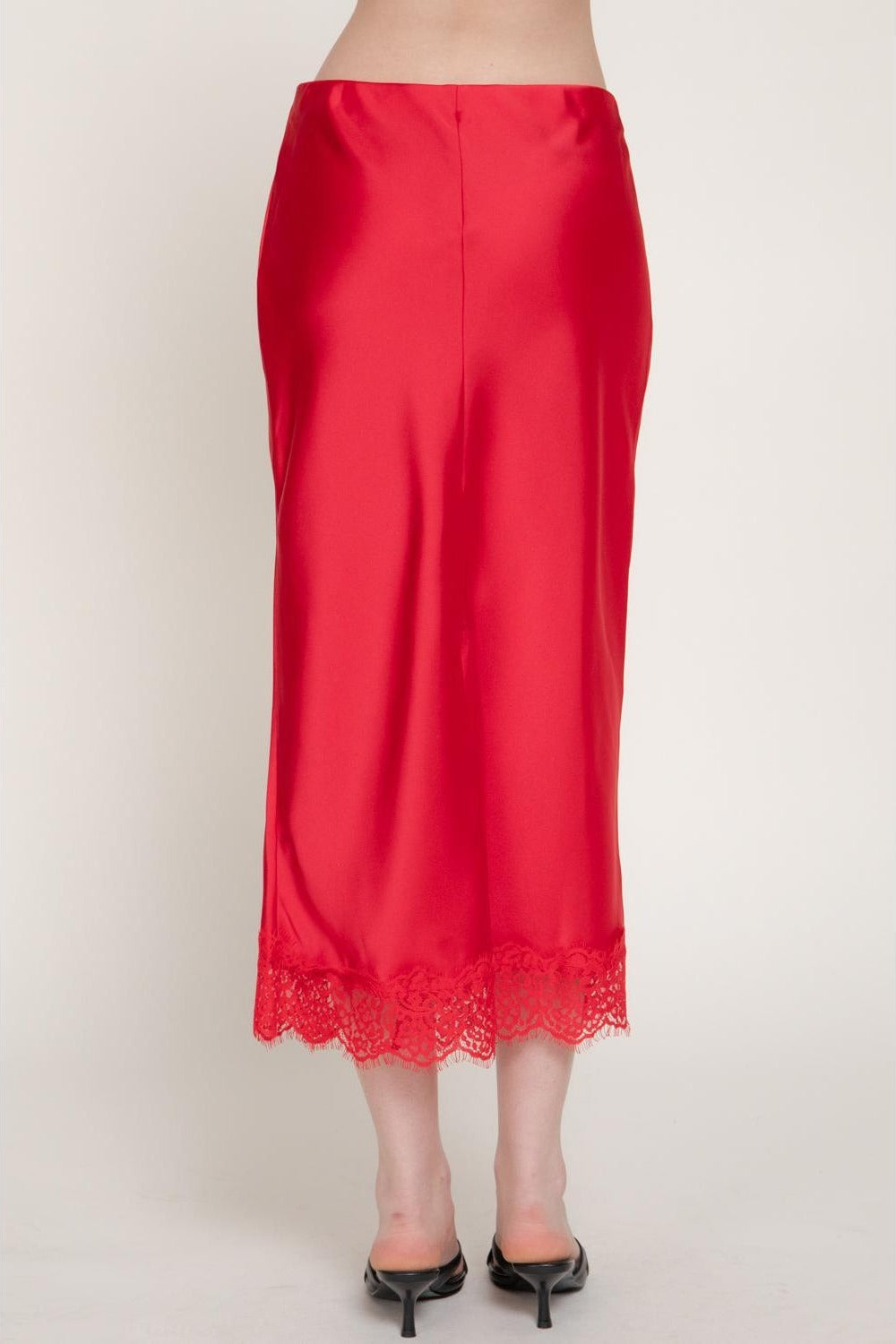 Falda midi satinada con encaje al tono — S15351